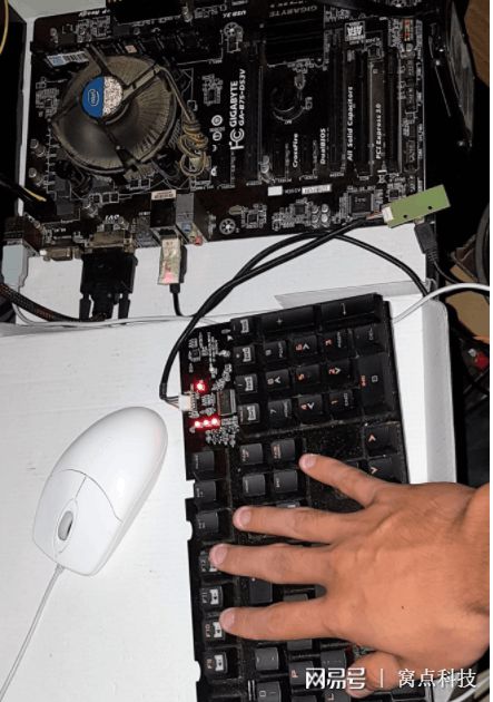 不一樣的電腦使用體驗(yàn) 從零開始，在老舊計(jì)算機(jī)硬件上安裝Ubuntu的完整指南